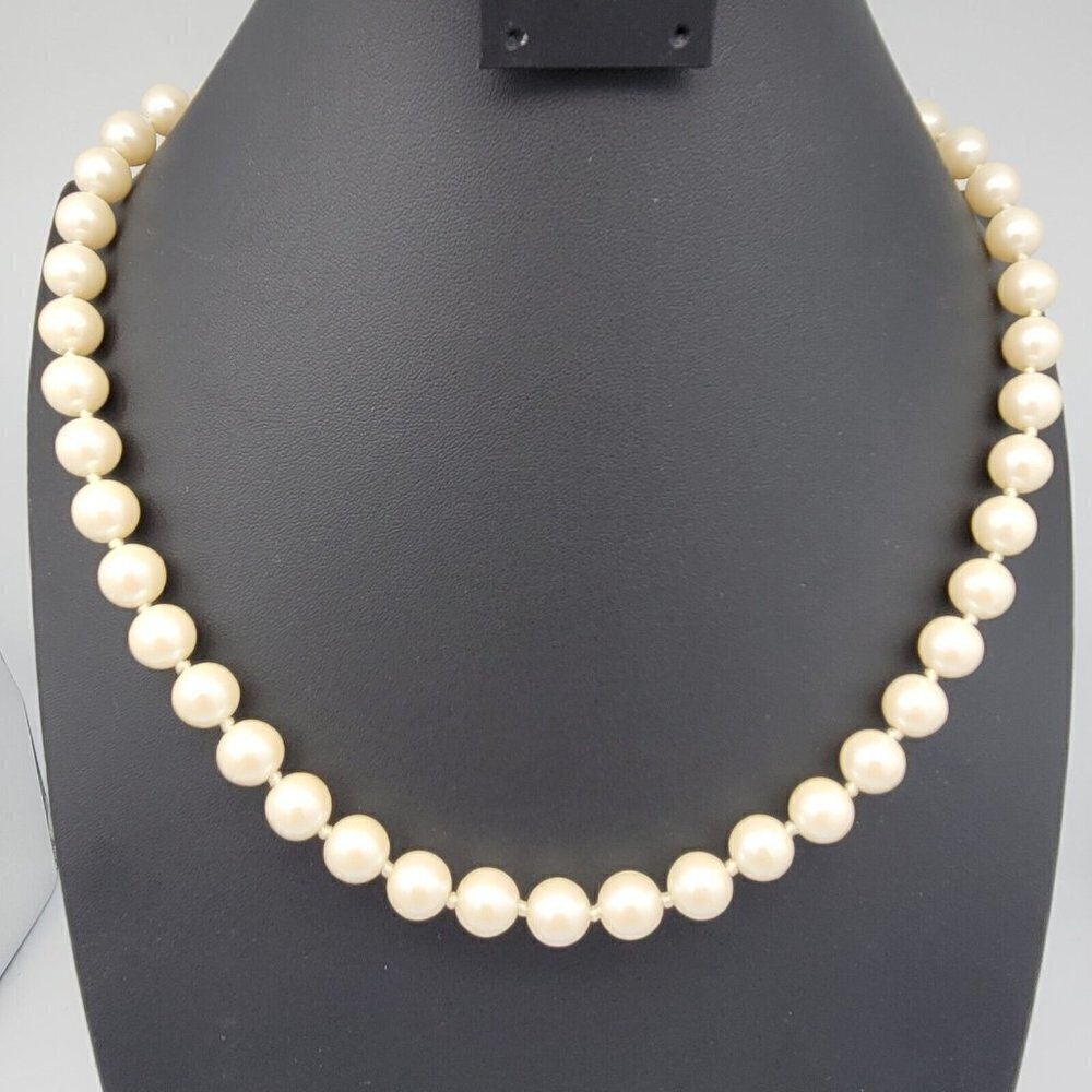 Vintage Imitation Glass Pearl 24" Necklace Faux Nacre Iridescence Push Clasp